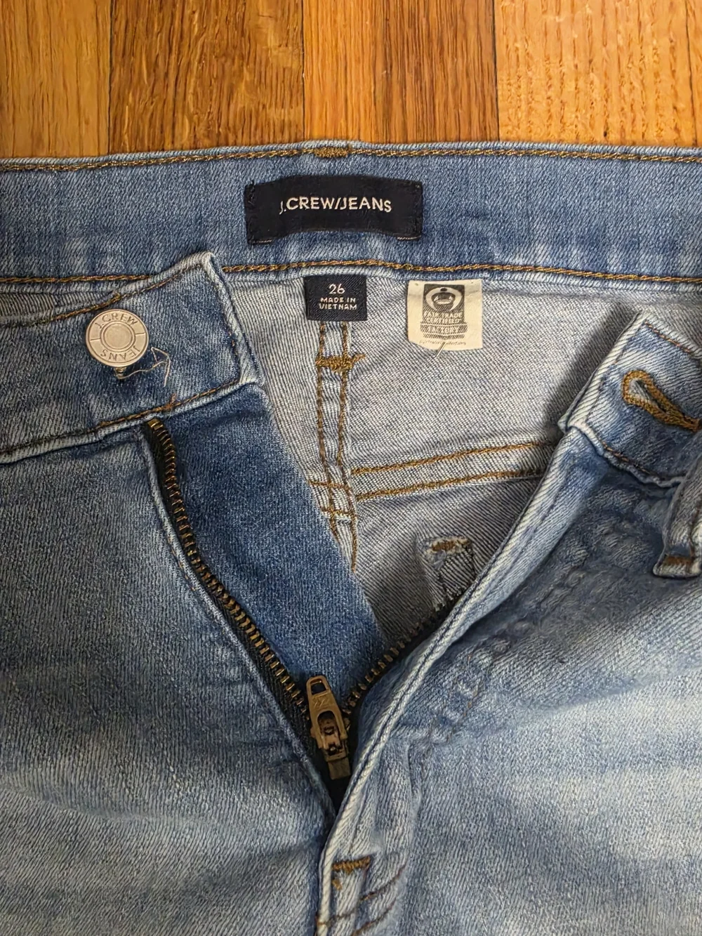 J. Crew Light Wash Women’s Jeans In Size 26
